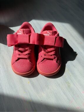 Puma Kids Ribbon-Accent Pink Sneakers